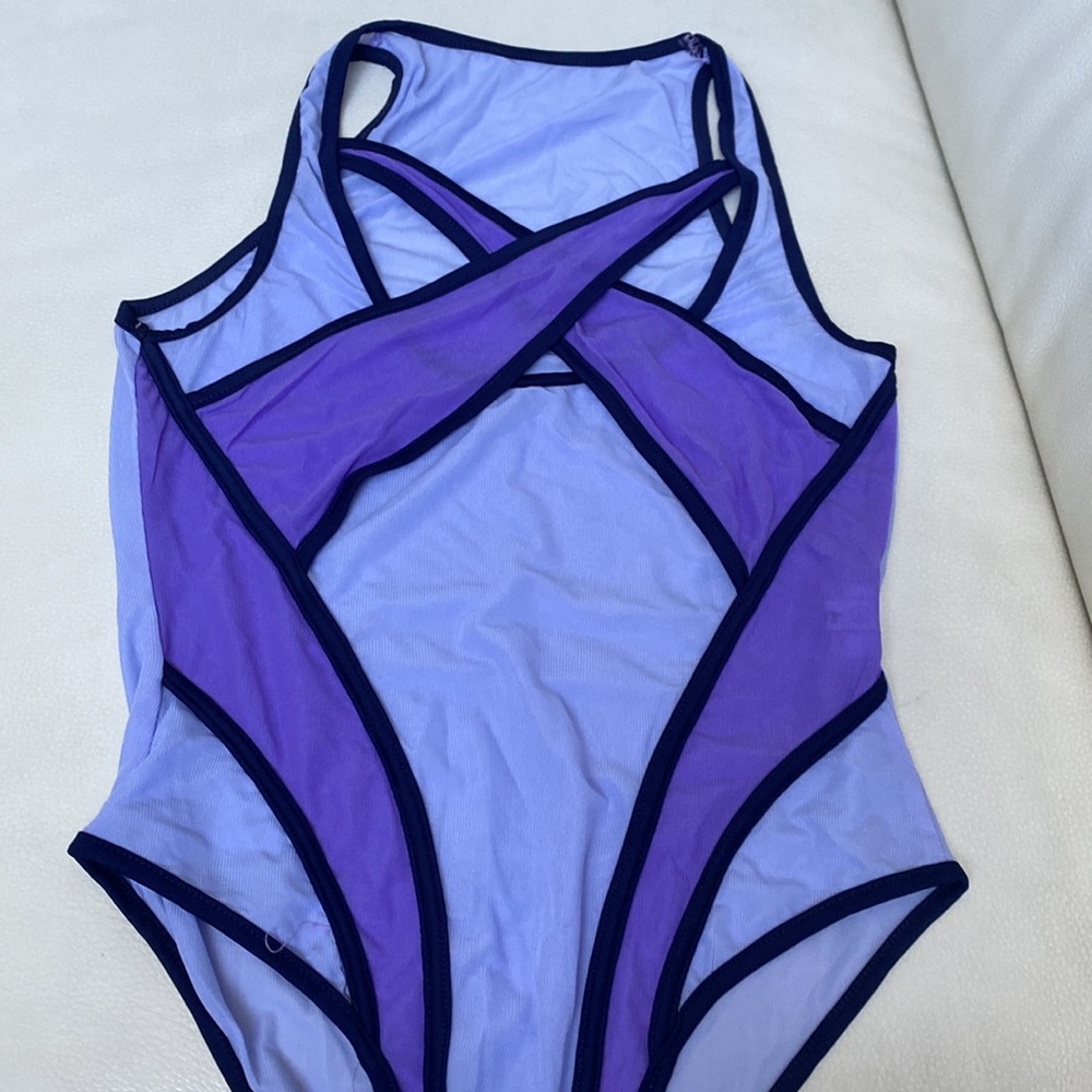 Color-Block Round Neck Mesh Jumpsuits - Picture 5 of 6